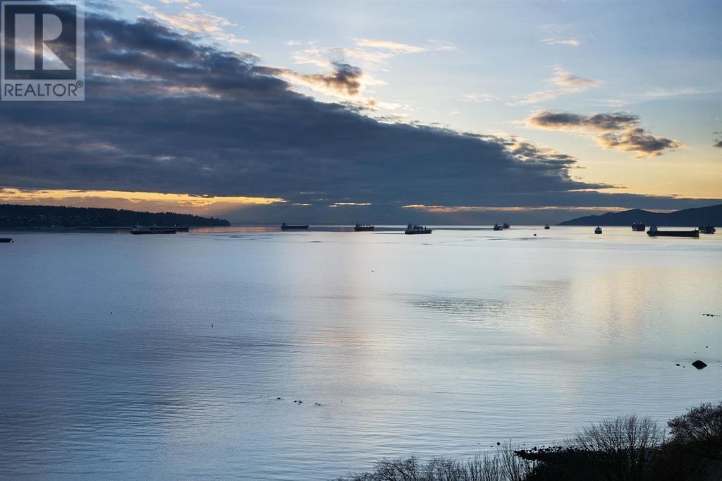 Listing Picture 6 of 31 : 404 1835 MORTON AVENUE, Vancouver / 溫哥華 - 魯藝地產 Yvonne Lu Group - MLS Medallion Club Member