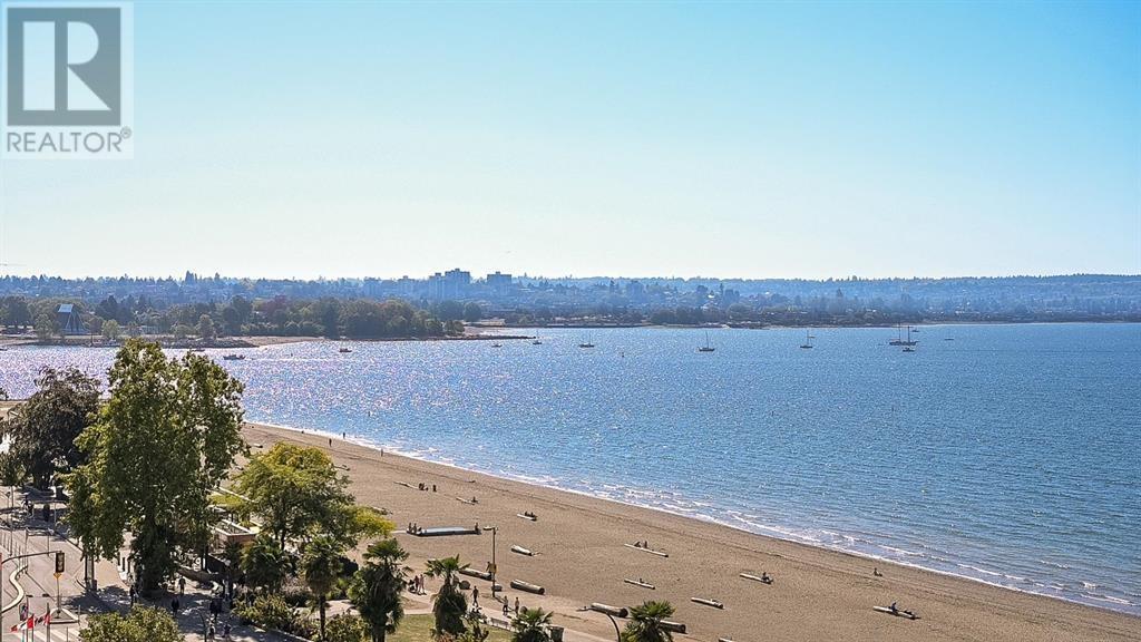 Listing Picture 12 of 31 : 404 1835 MORTON AVENUE, Vancouver / 溫哥華 - 魯藝地產 Yvonne Lu Group - MLS Medallion Club Member