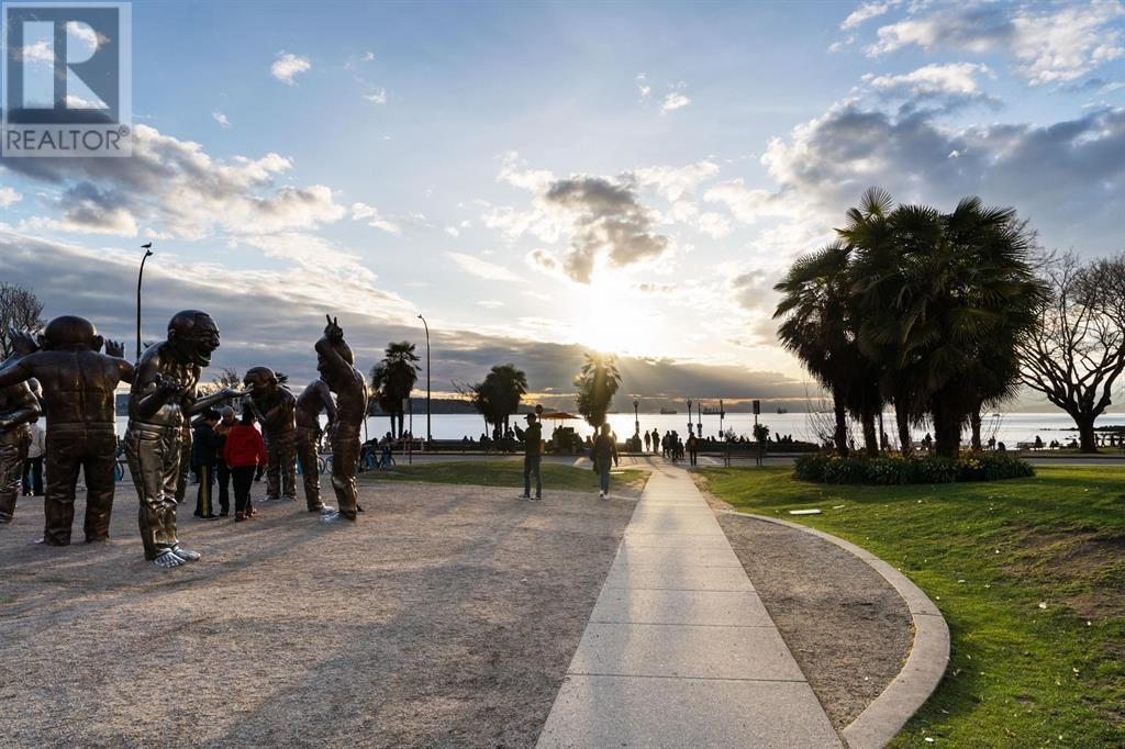 Listing Picture 7 of 31 : 404 1835 MORTON AVENUE, Vancouver / 溫哥華 - 魯藝地產 Yvonne Lu Group - MLS Medallion Club Member