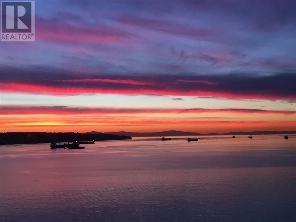 Listing Picture 9 of 31 : 404 1835 MORTON AVENUE, Vancouver / 溫哥華 - 魯藝地產 Yvonne Lu Group - MLS Medallion Club Member