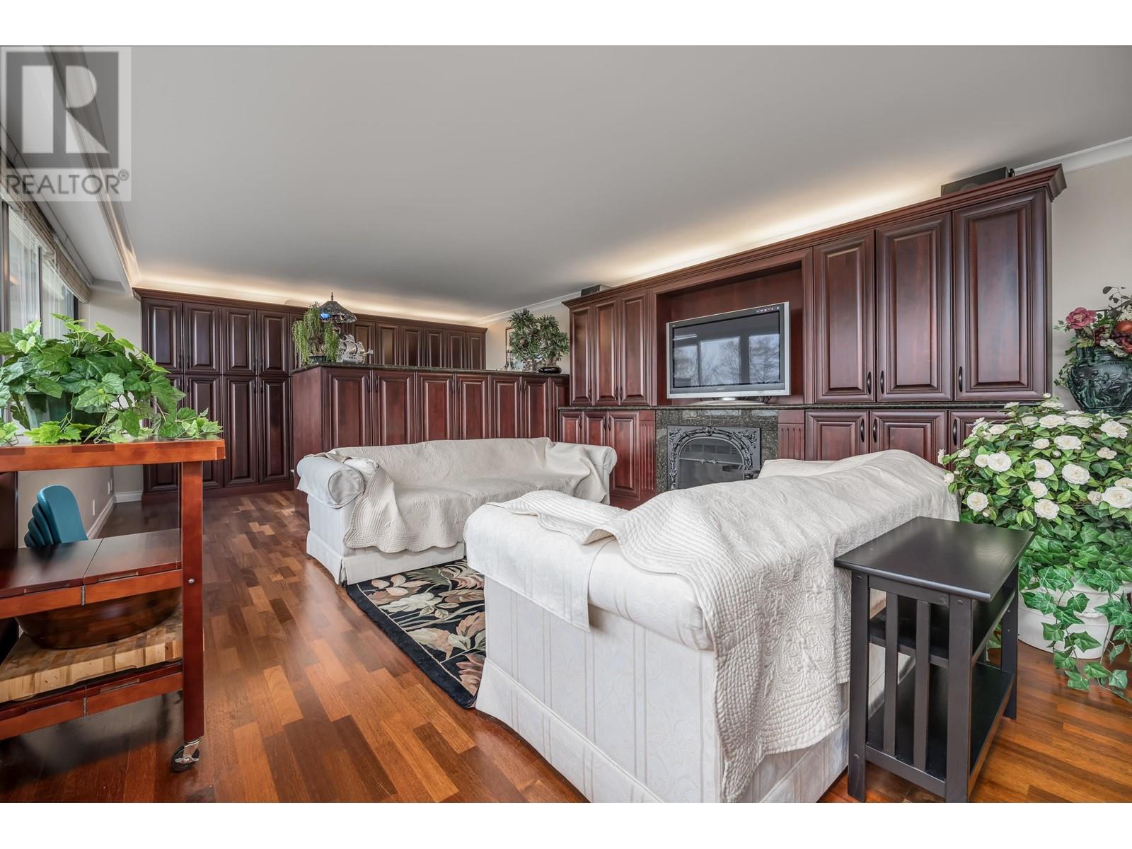 Listing Picture 24 of 31 : 404 1835 MORTON AVENUE, Vancouver / 溫哥華 - 魯藝地產 Yvonne Lu Group - MLS Medallion Club Member