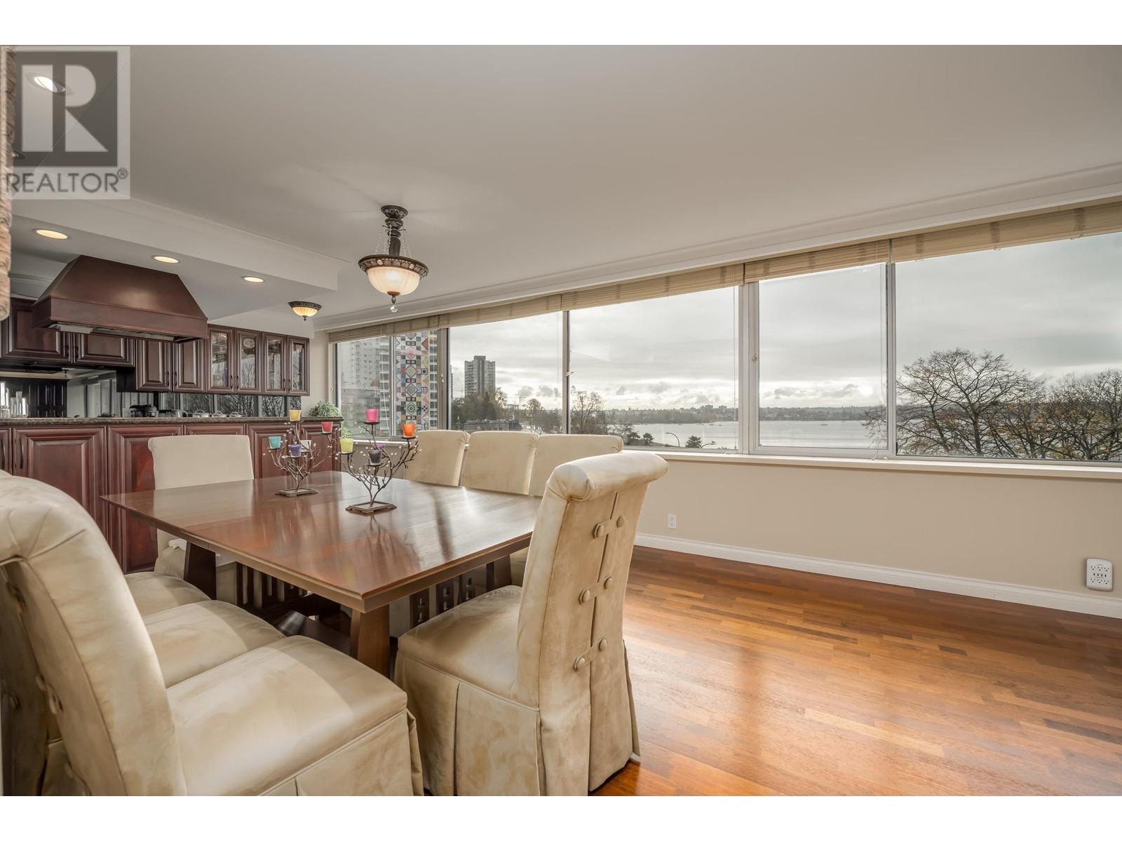 Listing Picture 23 of 31 : 404 1835 MORTON AVENUE, Vancouver / 溫哥華 - 魯藝地產 Yvonne Lu Group - MLS Medallion Club Member