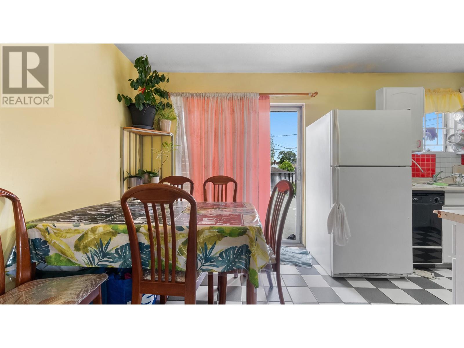 Listing Picture 9 of 18 : 3105 DIEPPE DRIVE, Vancouver / 溫哥華 - 魯藝地產 Yvonne Lu Group - MLS Medallion Club Member