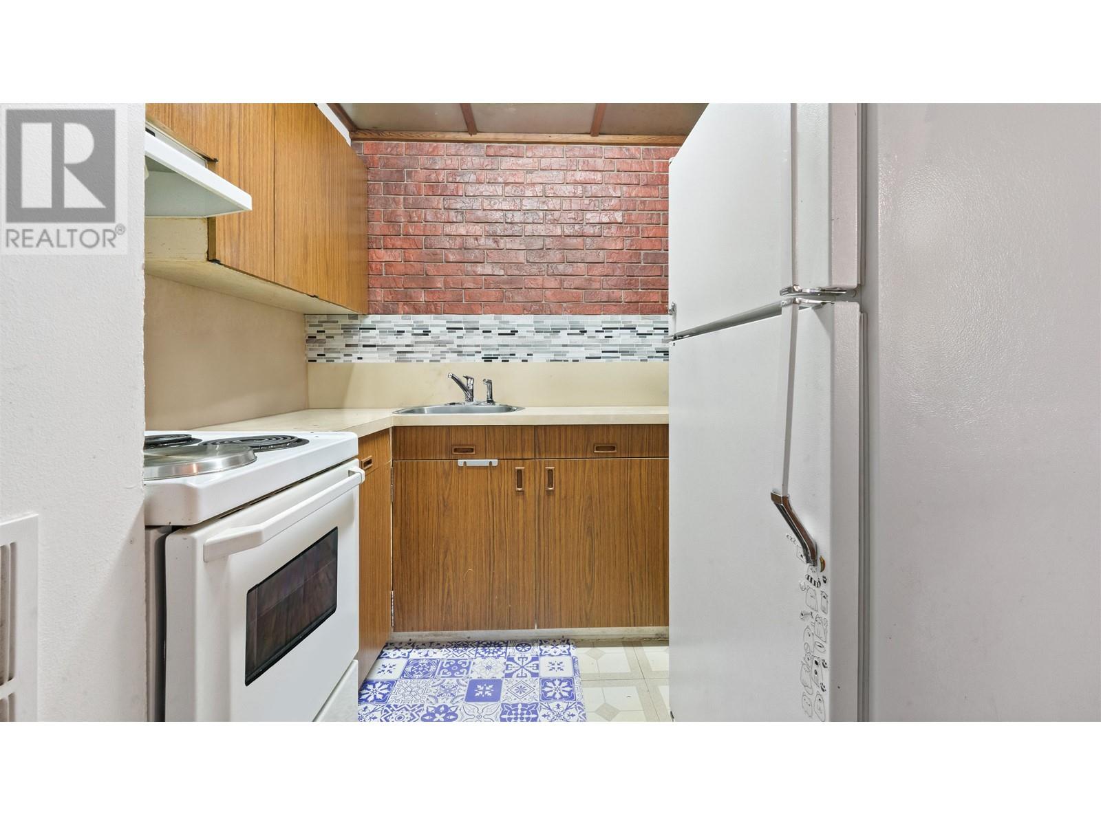 Listing Picture 15 of 18 : 3105 DIEPPE DRIVE, Vancouver / 溫哥華 - 魯藝地產 Yvonne Lu Group - MLS Medallion Club Member