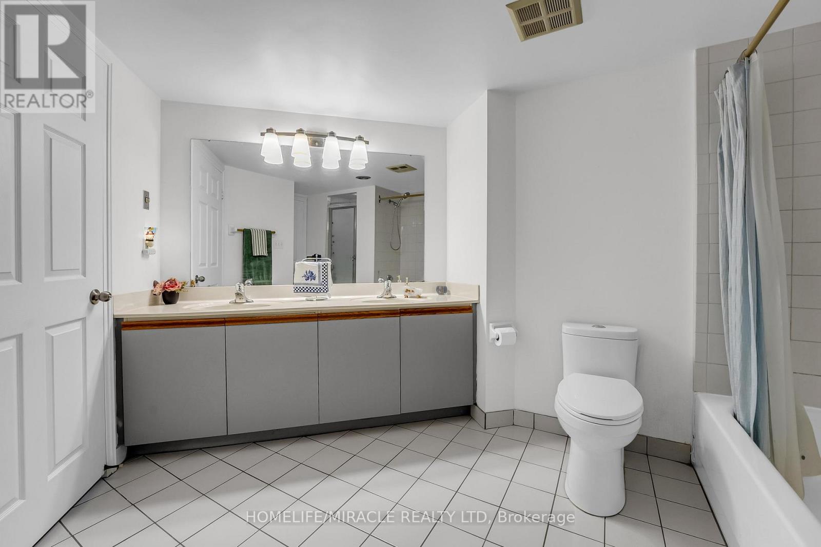 714 - 1001 Cedarglen Gate, Mississauga, Ontario  L5V 2X5 - Photo 23 - W10425068
