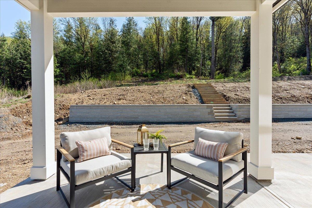 Property at 43368 BLUE GROUSE LANE image 3