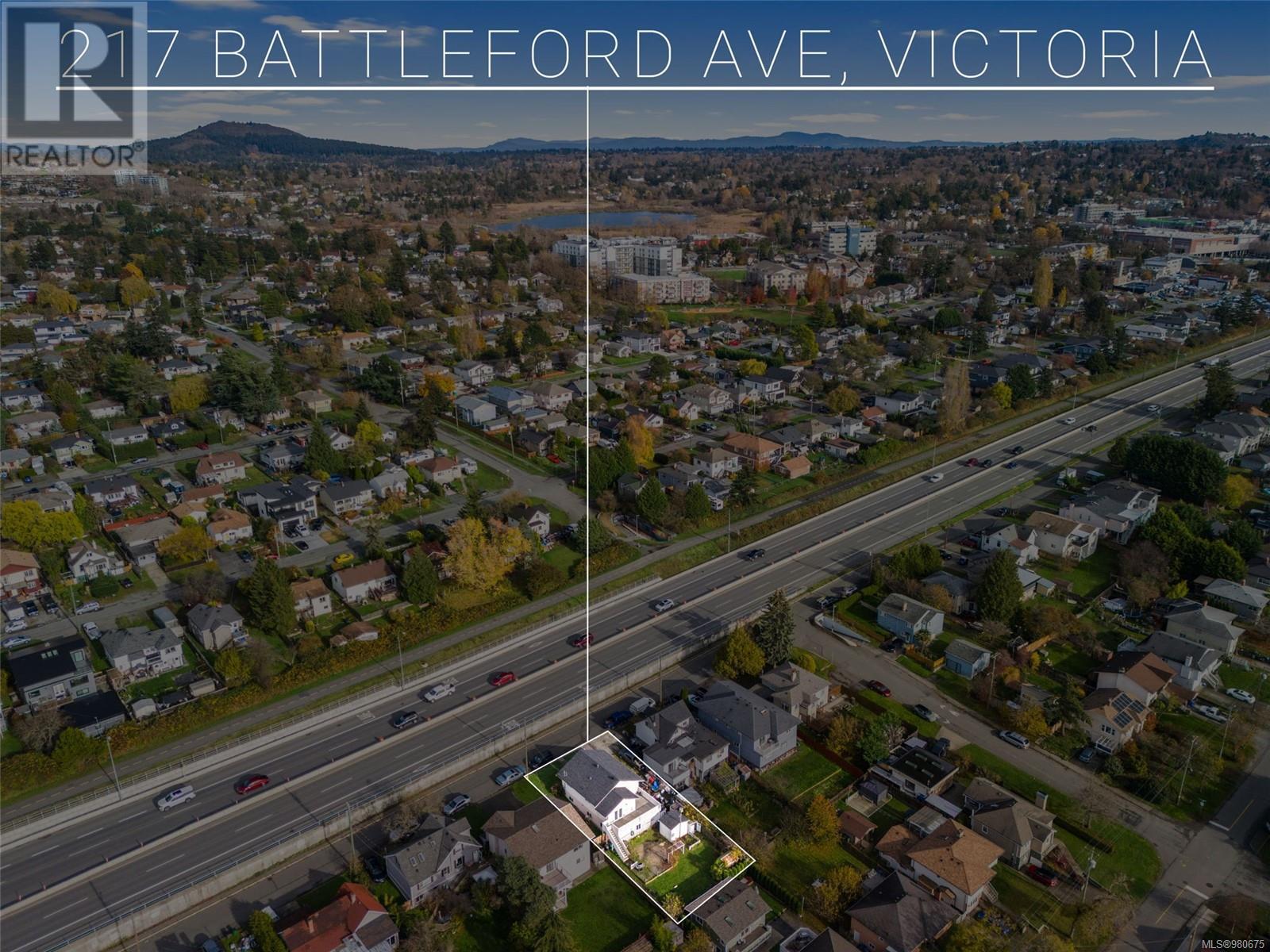 217 Battleford Ave, Saanich, British Columbia  V8Z 1K7 - Photo 62 - 980675