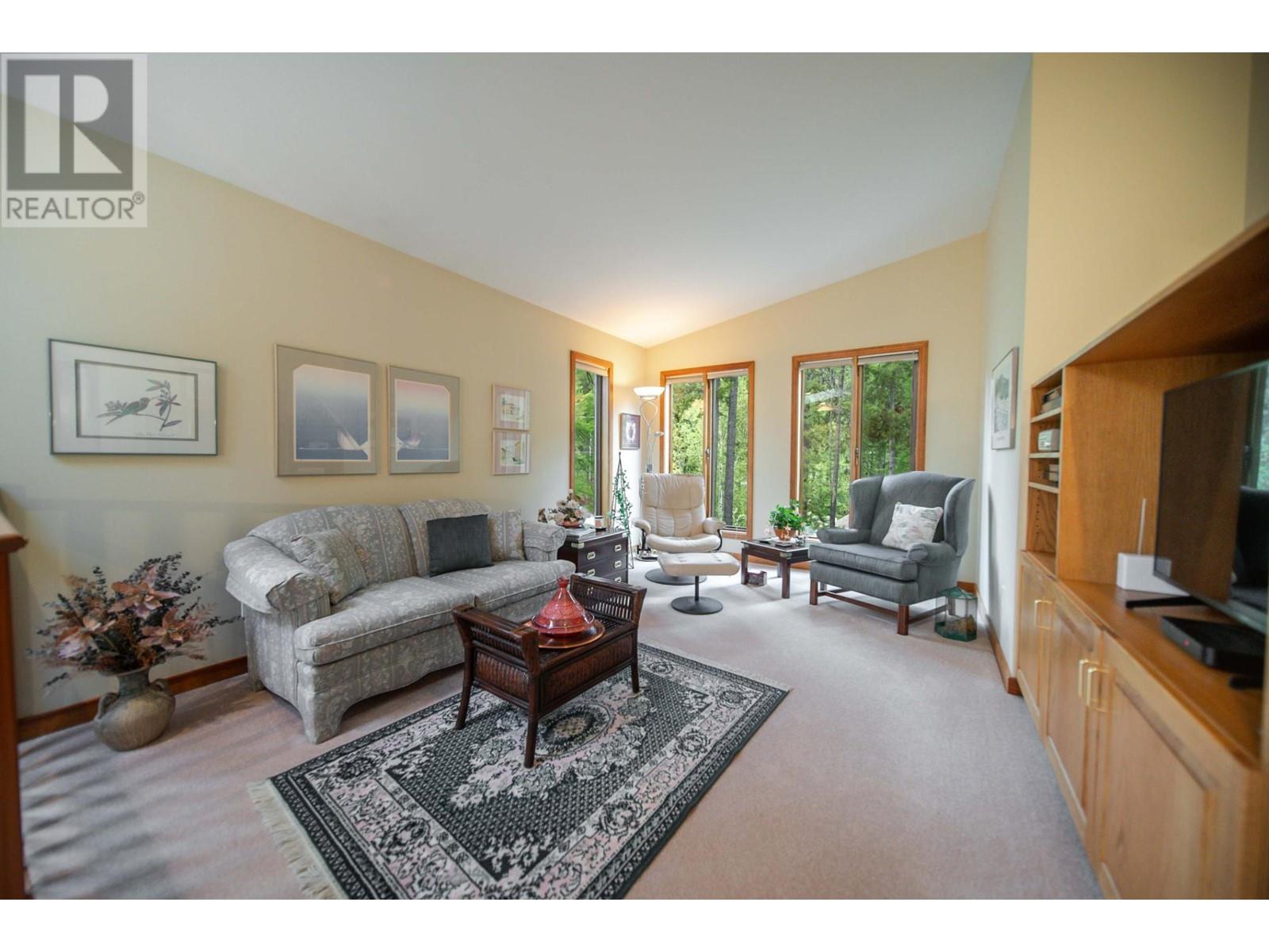 3023 Westside Road, Moyie, British Columbia  V0B 2A0 - Photo 26 - 10327692