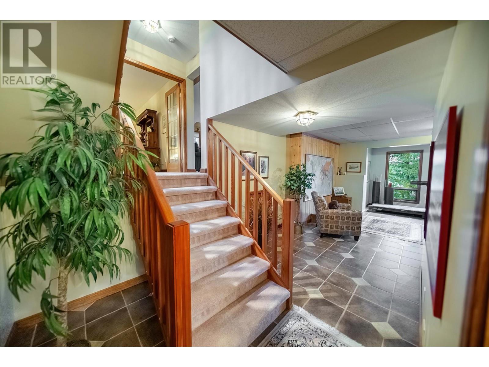 3023 Westside Road, Moyie, British Columbia  V0B 2A0 - Photo 42 - 10327692
