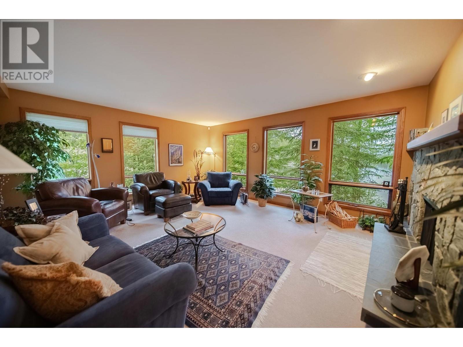 3023 Westside Road, Moyie, British Columbia  V0B 2A0 - Photo 37 - 10327692