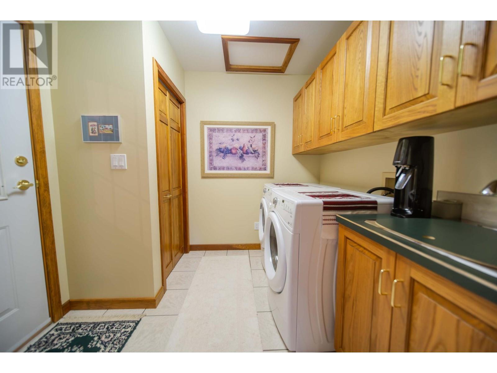 3023 Westside Road, Moyie, British Columbia  V0B 2A0 - Photo 48 - 10327692