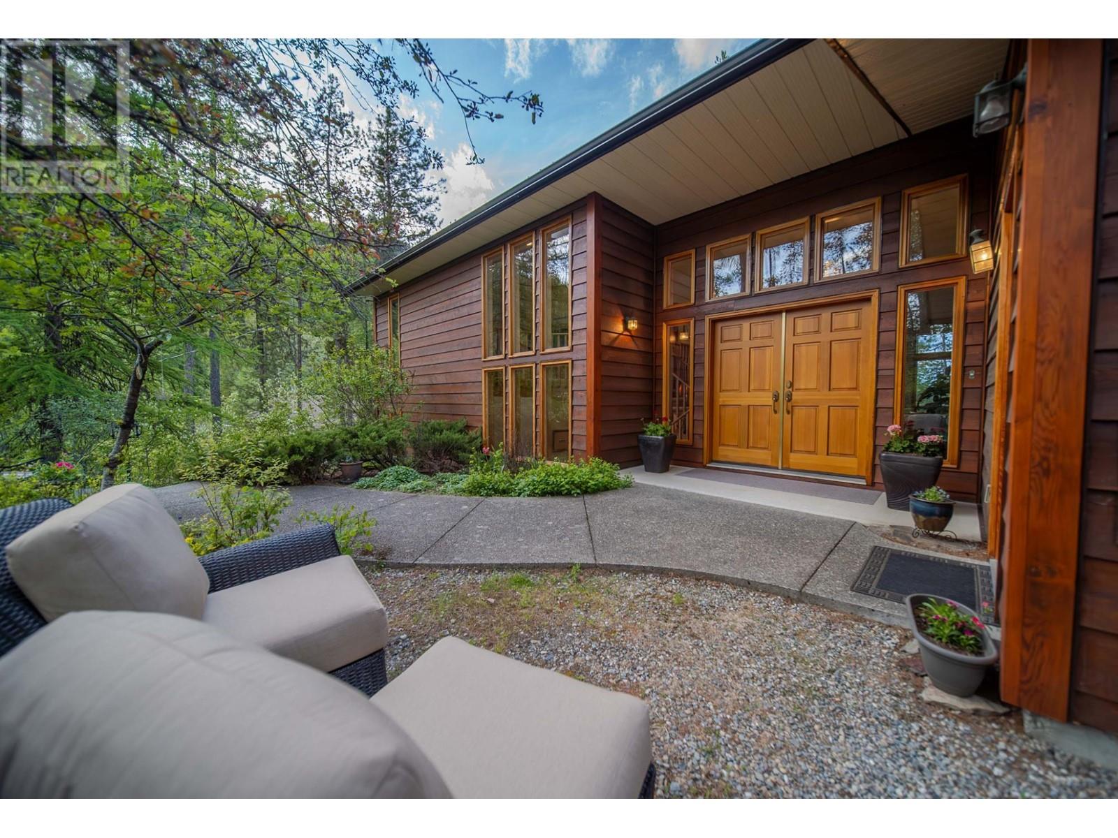 3023 Westside Road, Moyie, British Columbia  V0B 2A0 - Photo 63 - 10327692