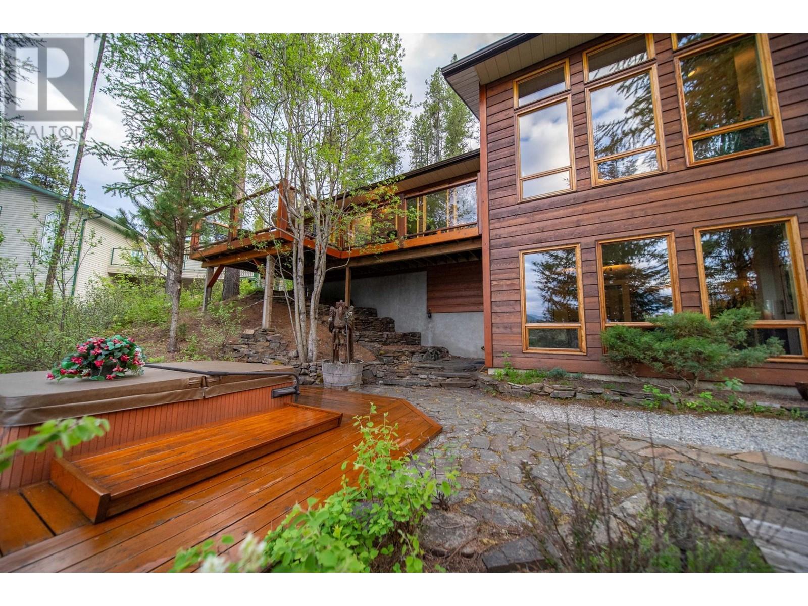 3023 Westside Road, Moyie, British Columbia  V0B 2A0 - Photo 54 - 10327692