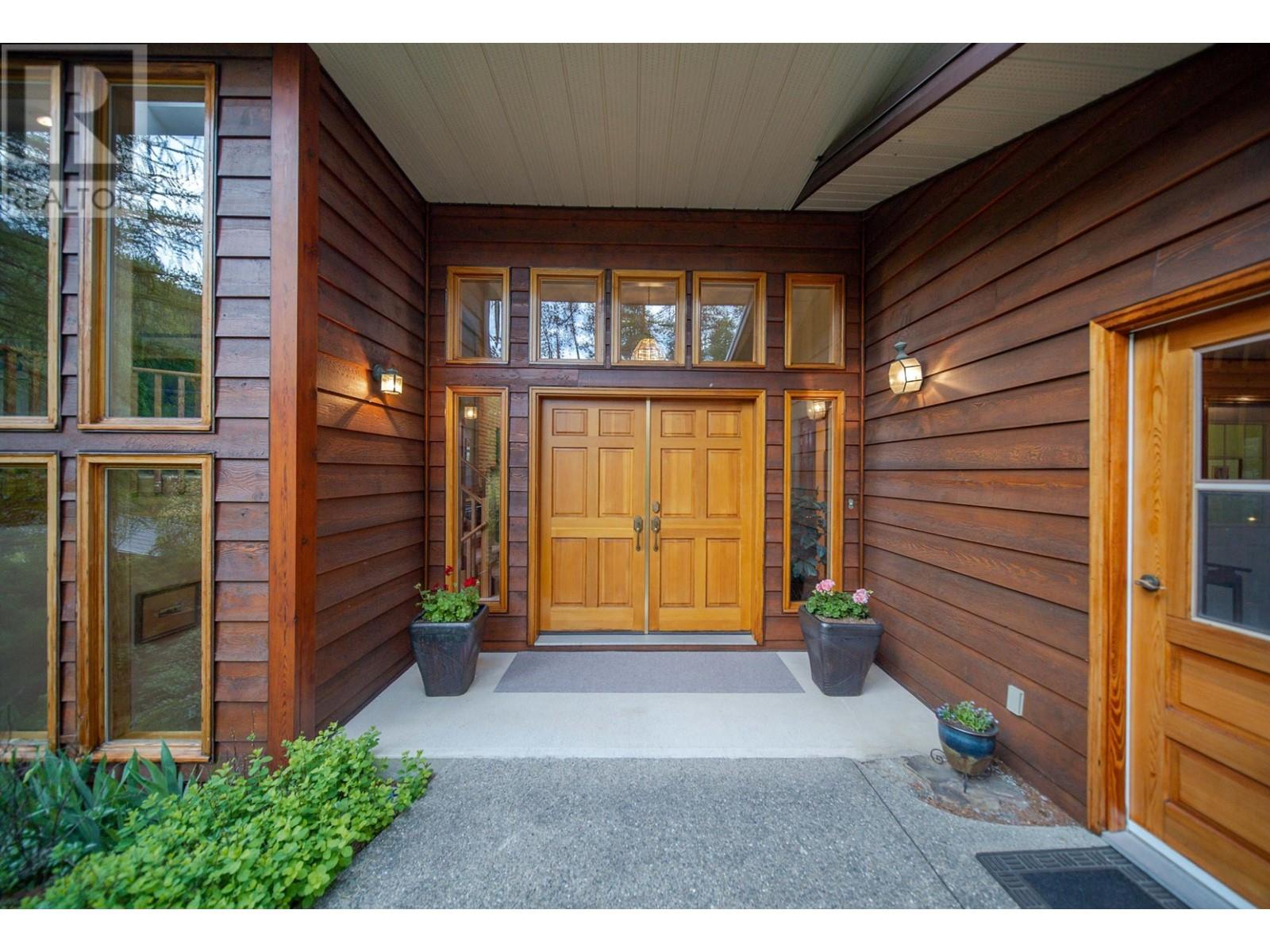 3023 Westside Road, Moyie, British Columbia  V0B 2A0 - Photo 62 - 10327692