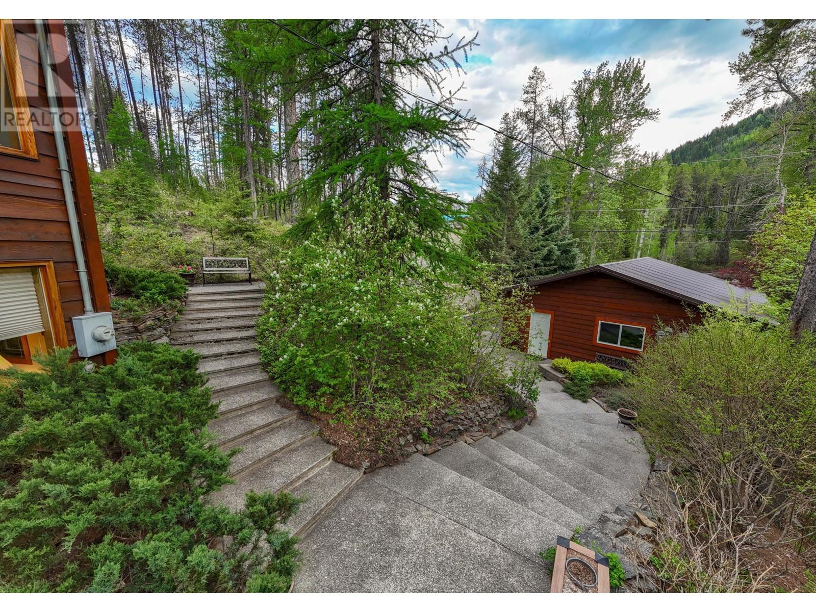 3023 Westside Road, Moyie, British Columbia  V0B 2A0 - Photo 73 - 10327692