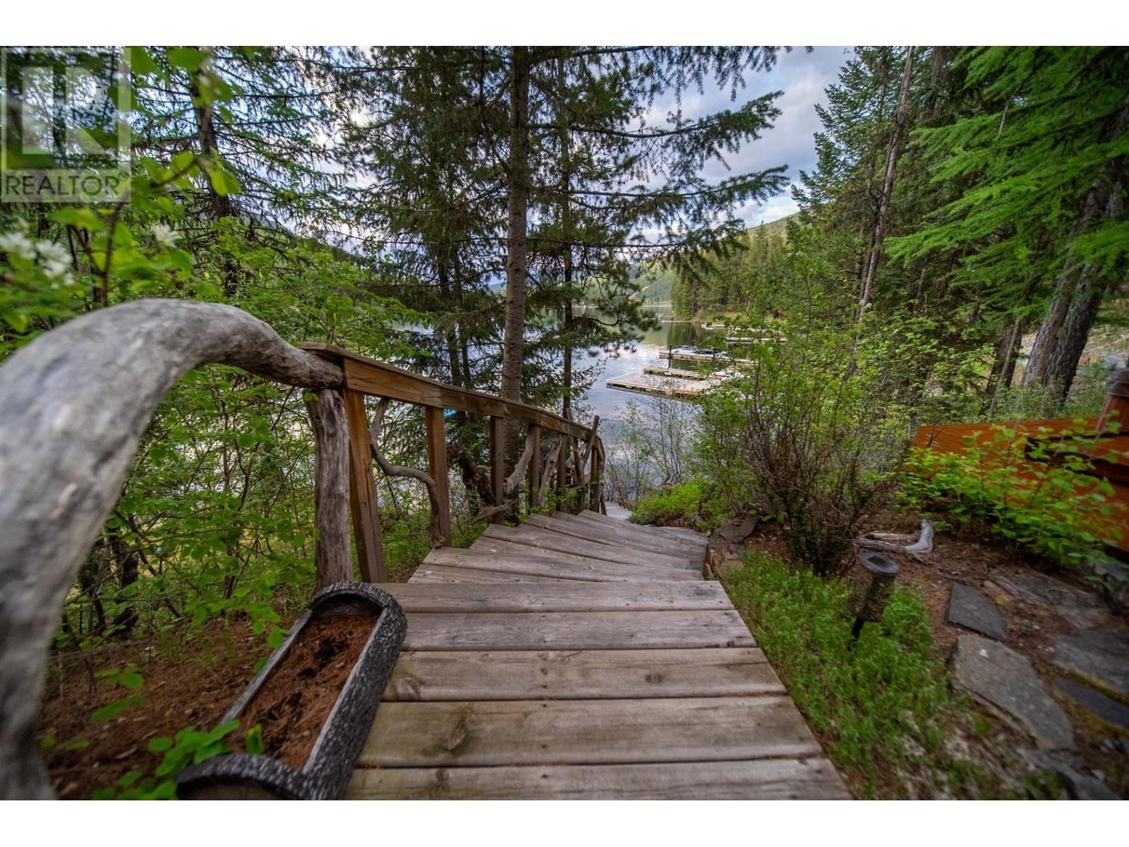 3023 Westside Road, Moyie, British Columbia  V0B 2A0 - Photo 57 - 10327692