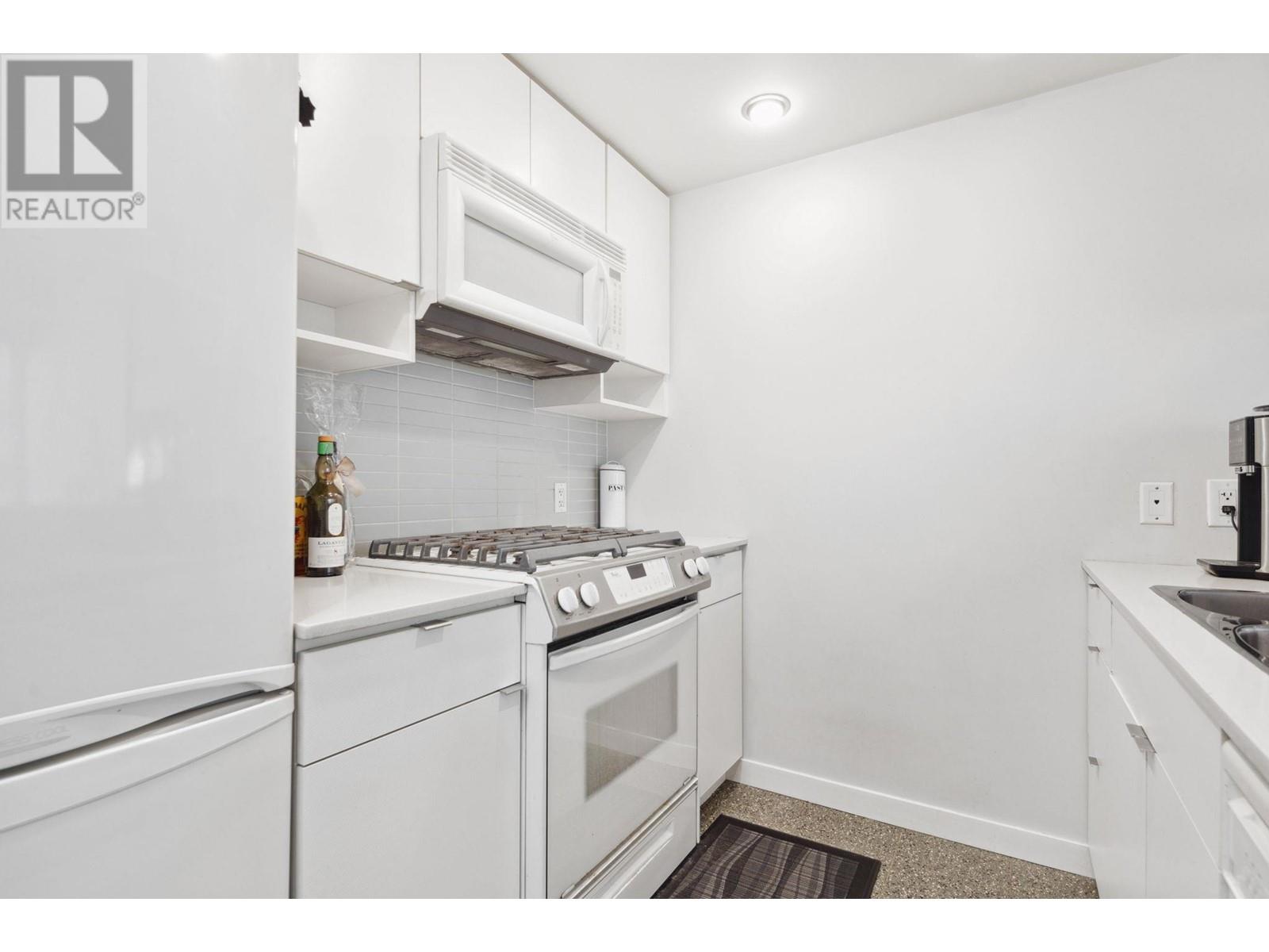 1203 939 Expo Boulevard, Vancouver, British Columbia  V6Z 3G7 - Photo 3 - R2943885