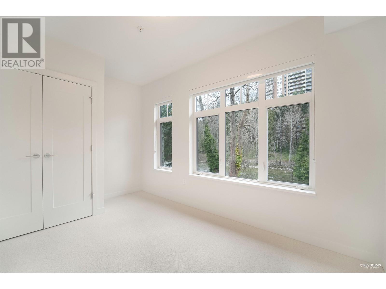 Listing Picture 13 of 30 : 7 1960 GLENAIRE DRIVE, Vancouver / 溫哥華 - 魯藝地產 Yvonne Lu Group - MLS Medallion Club Member