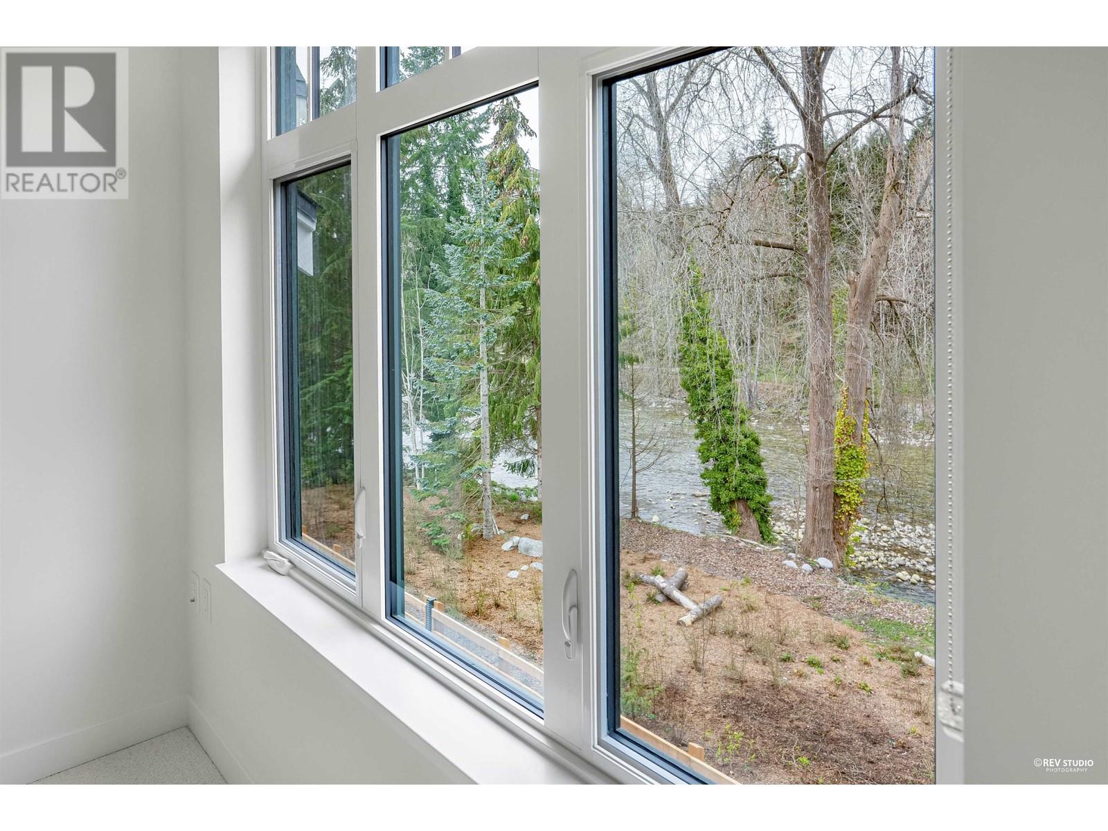 Listing Picture 17 of 30 : 7 1960 GLENAIRE DRIVE, Vancouver / 溫哥華 - 魯藝地產 Yvonne Lu Group - MLS Medallion Club Member