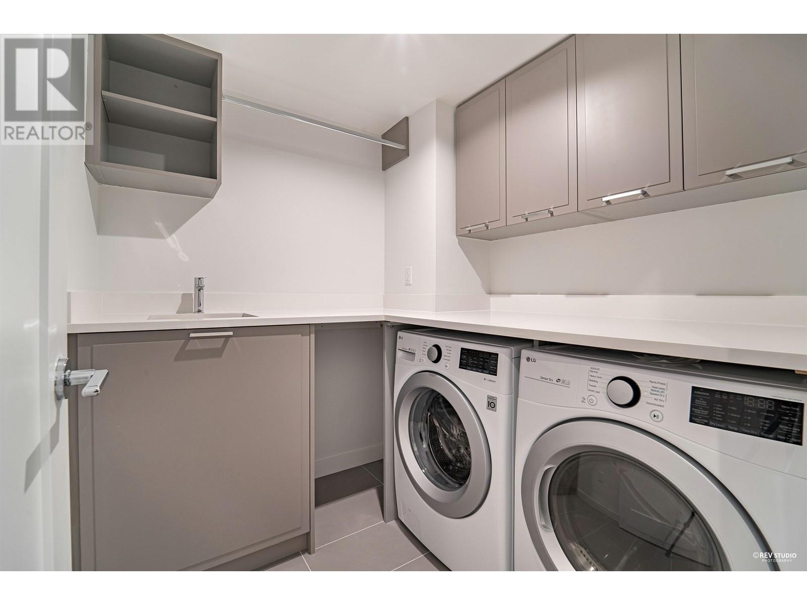 Listing Picture 22 of 30 : 7 1960 GLENAIRE DRIVE, Vancouver / 溫哥華 - 魯藝地產 Yvonne Lu Group - MLS Medallion Club Member