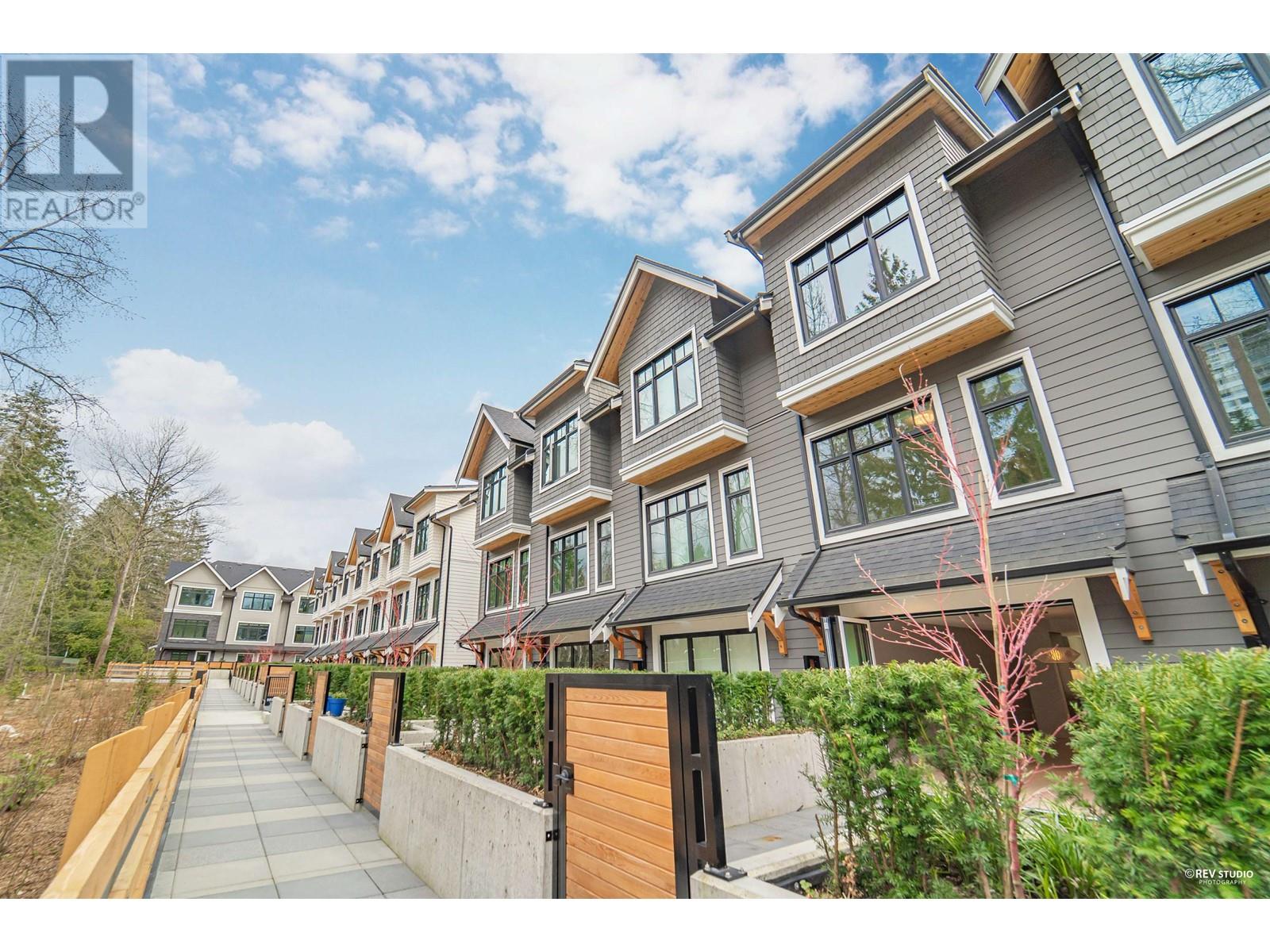 Listing Picture 30 of 30 : 7 1960 GLENAIRE DRIVE, Vancouver / 溫哥華 - 魯藝地產 Yvonne Lu Group - MLS Medallion Club Member