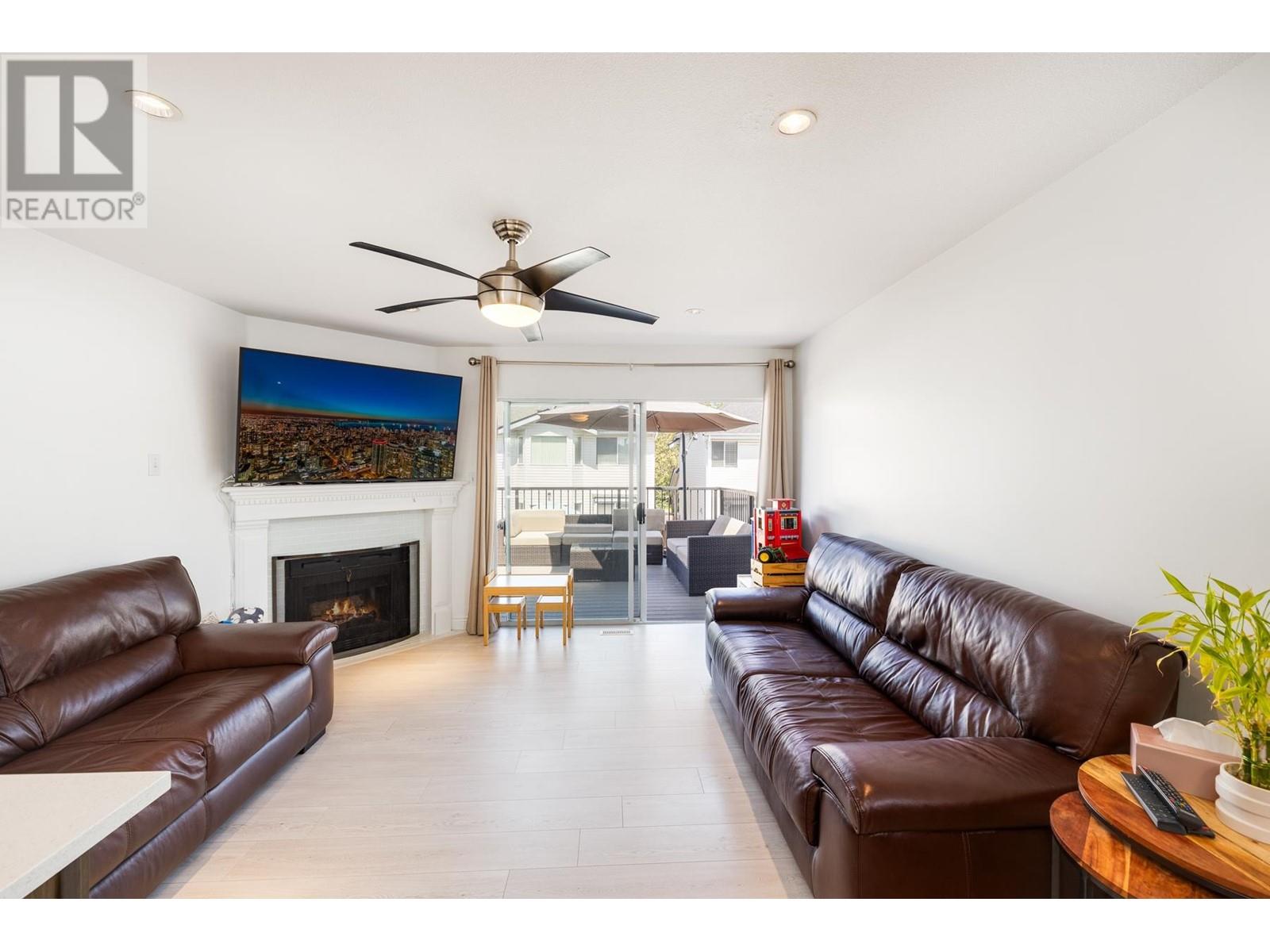 Listing Picture 8 of 23 : 22111 GARRATT DRIVE, Richmond / 烈治文 - 魯藝地產 Yvonne Lu Group - MLS Medallion Club Member