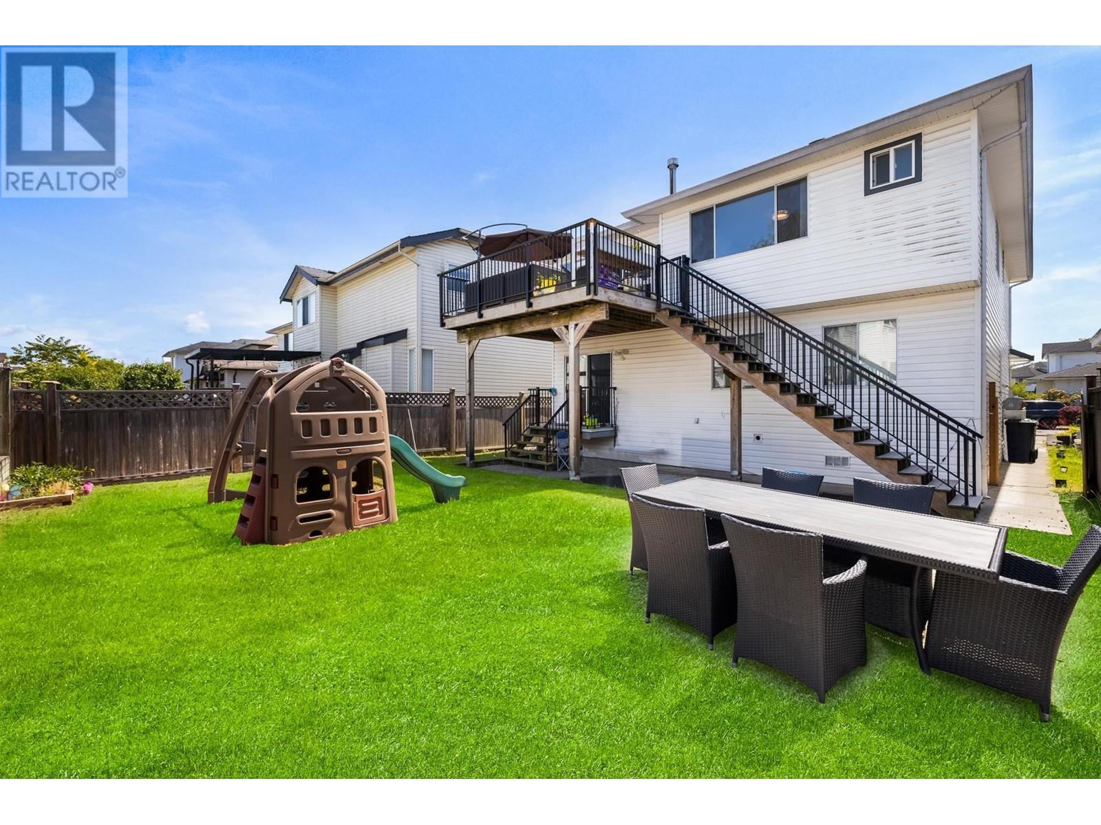 Listing Picture 21 of 23 : 22111 GARRATT DRIVE, Richmond / 烈治文 - 魯藝地產 Yvonne Lu Group - MLS Medallion Club Member