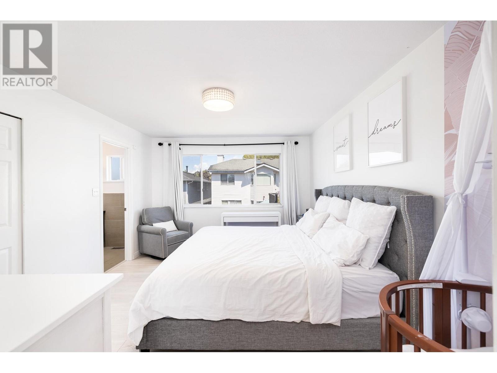 Listing Picture 13 of 23 : 22111 GARRATT DRIVE, Richmond / 烈治文 - 魯藝地產 Yvonne Lu Group - MLS Medallion Club Member
