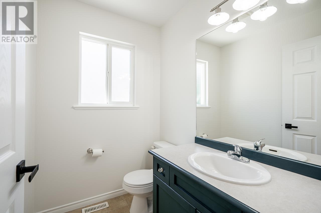 22758 Holyrood Avenue, Maple Ridge, British Columbia  V2X 6E7 - Photo 15 - R2944594