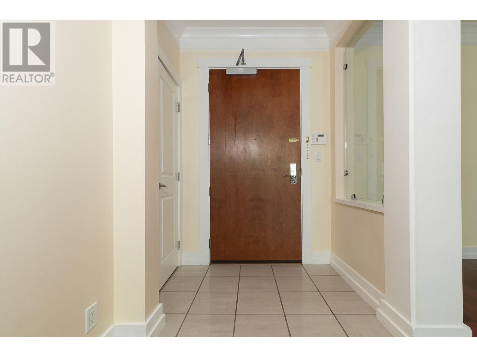 Listing Picture 4 of 33 : 106 4759 VALLEY DRIVE, Vancouver / 溫哥華 - 魯藝地產 Yvonne Lu Group - MLS Medallion Club Member