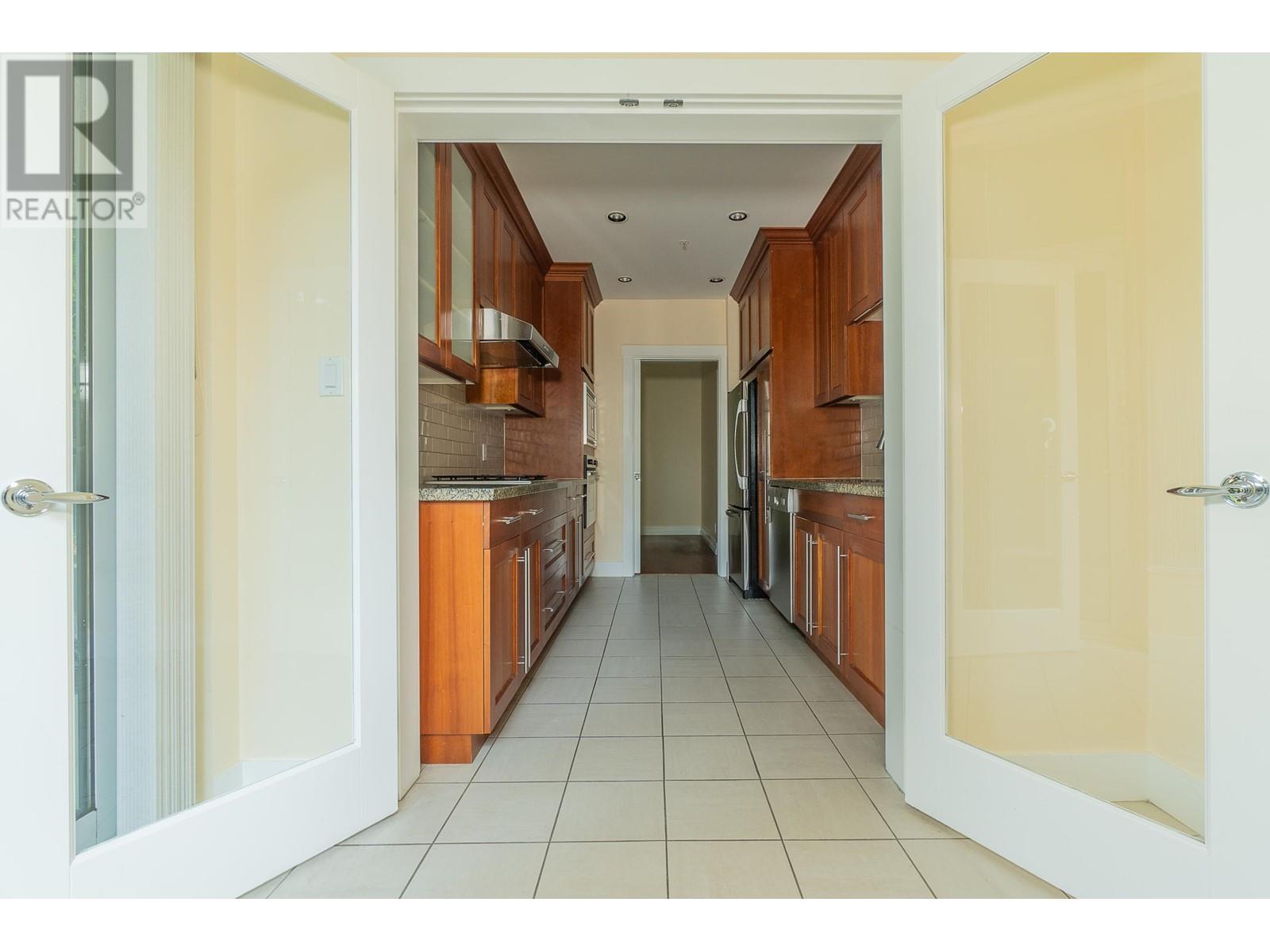 Listing Picture 9 of 33 : 106 4759 VALLEY DRIVE, Vancouver / 溫哥華 - 魯藝地產 Yvonne Lu Group - MLS Medallion Club Member