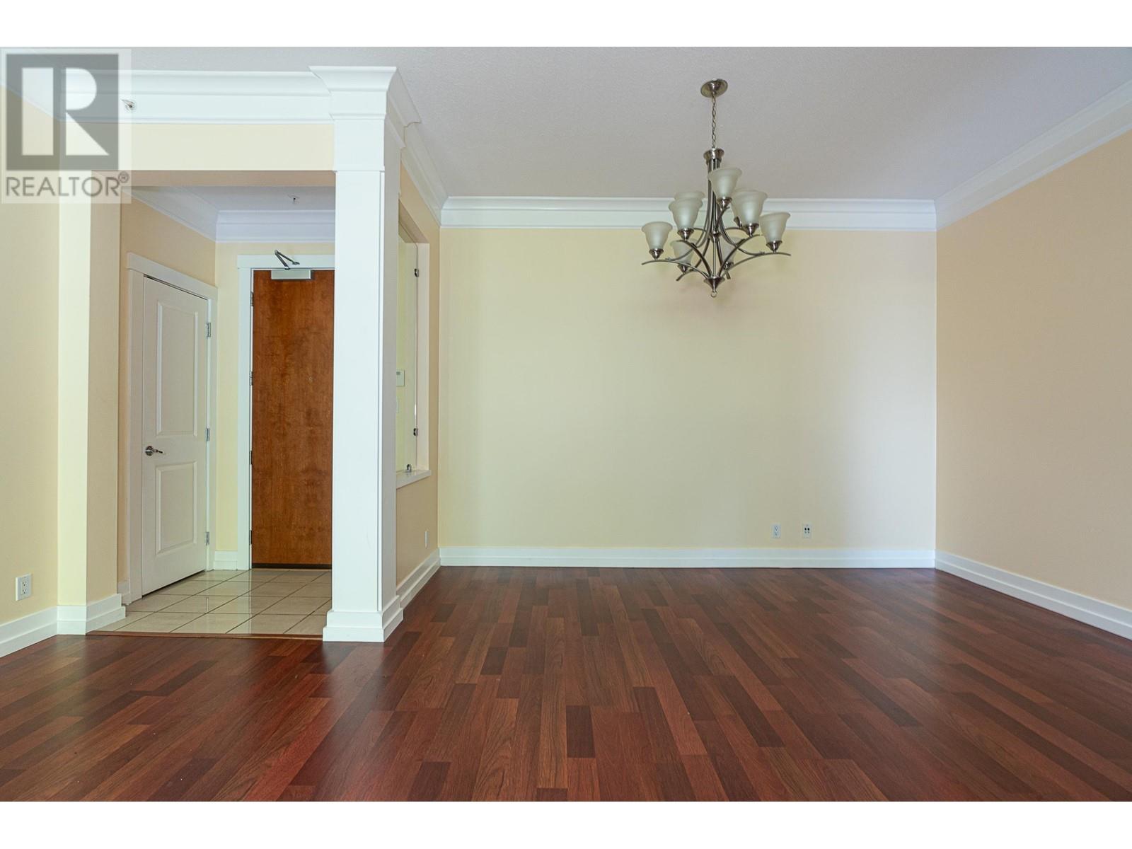 Listing Picture 6 of 33 : 106 4759 VALLEY DRIVE, Vancouver / 溫哥華 - 魯藝地產 Yvonne Lu Group - MLS Medallion Club Member