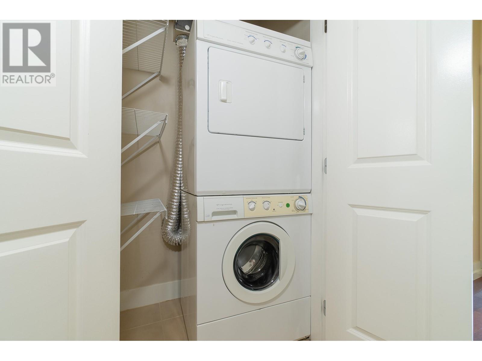 Listing Picture 22 of 33 : 106 4759 VALLEY DRIVE, Vancouver / 溫哥華 - 魯藝地產 Yvonne Lu Group - MLS Medallion Club Member