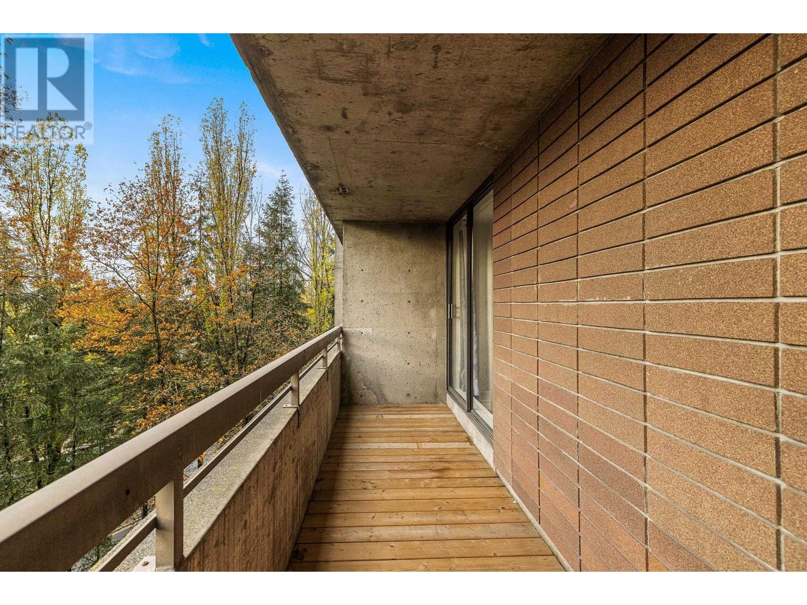 Listing Picture 19 of 35 : 603 3737 BARTLETT COURT, Burnaby / 本拿比 - 魯藝地產 Yvonne Lu Group - MLS Medallion Club Member