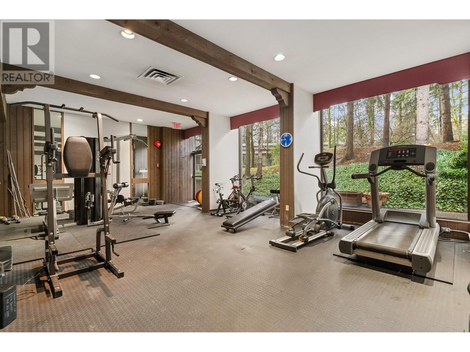 Listing Picture 28 of 35 : 603 3737 BARTLETT COURT, Burnaby / 本拿比 - 魯藝地產 Yvonne Lu Group - MLS Medallion Club Member