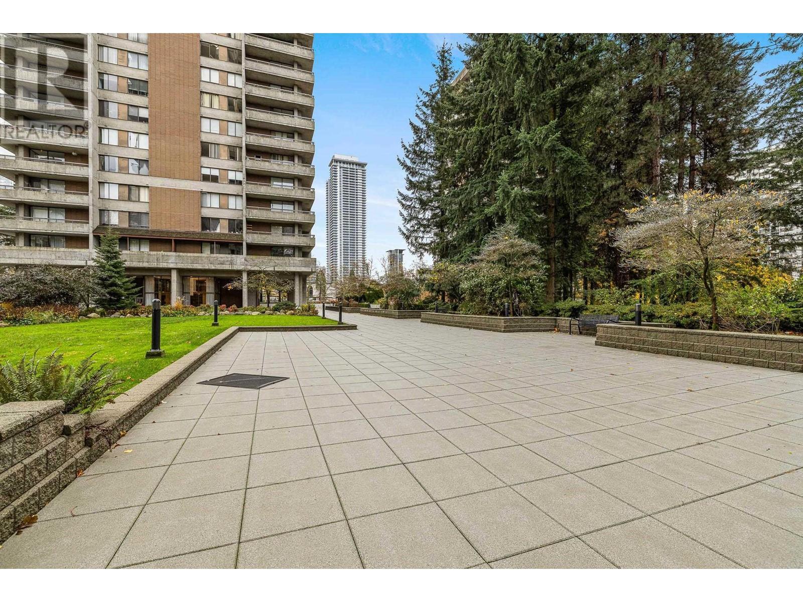 Listing Picture 23 of 35 : 603 3737 BARTLETT COURT, Burnaby / 本拿比 - 魯藝地產 Yvonne Lu Group - MLS Medallion Club Member