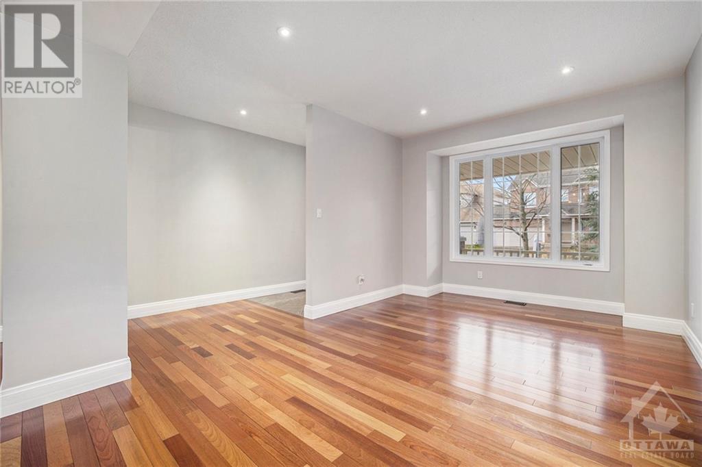 50 Laxford Drive, Ottawa, Ontario  K2K 3H7 - Photo 6 - X10419188