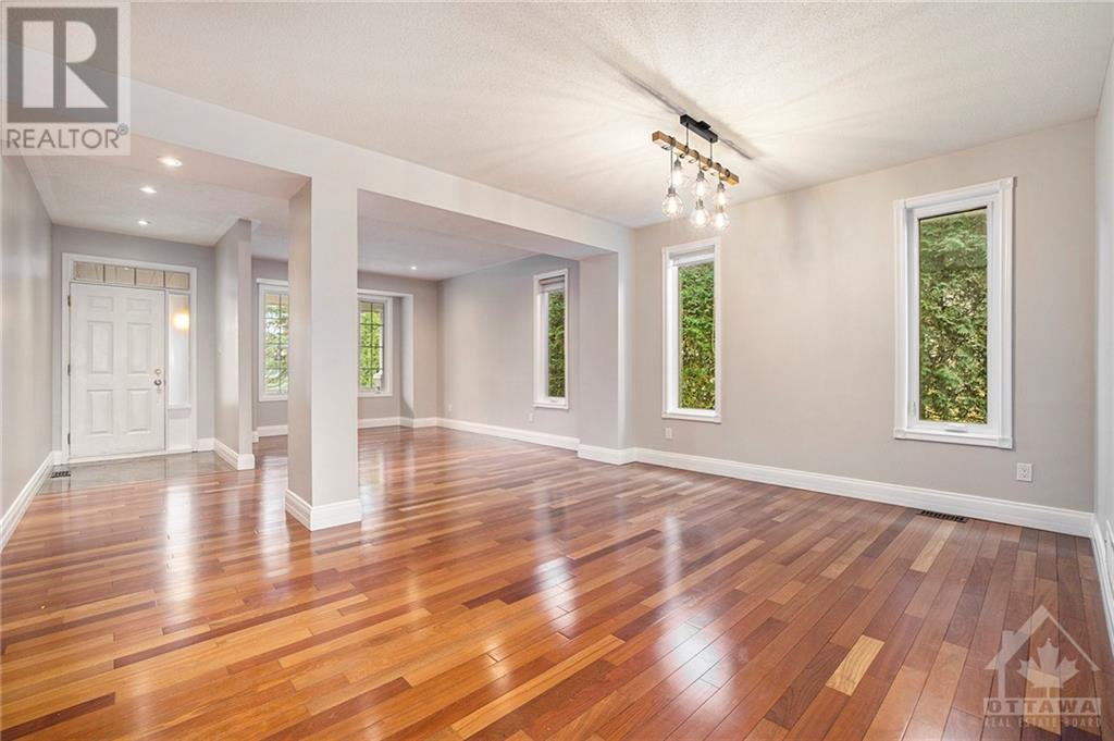 50 Laxford Drive, Ottawa, Ontario  K2K 3H7 - Photo 5 - X10419188