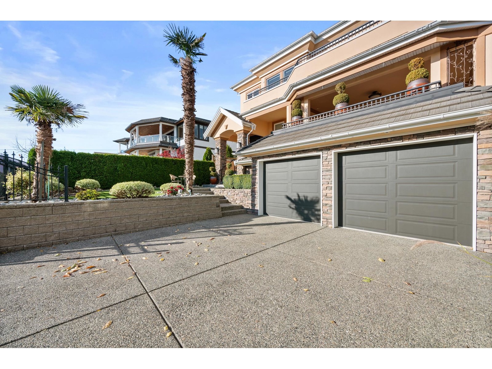 Property at 15781 PACIFIC AVENUE image 2