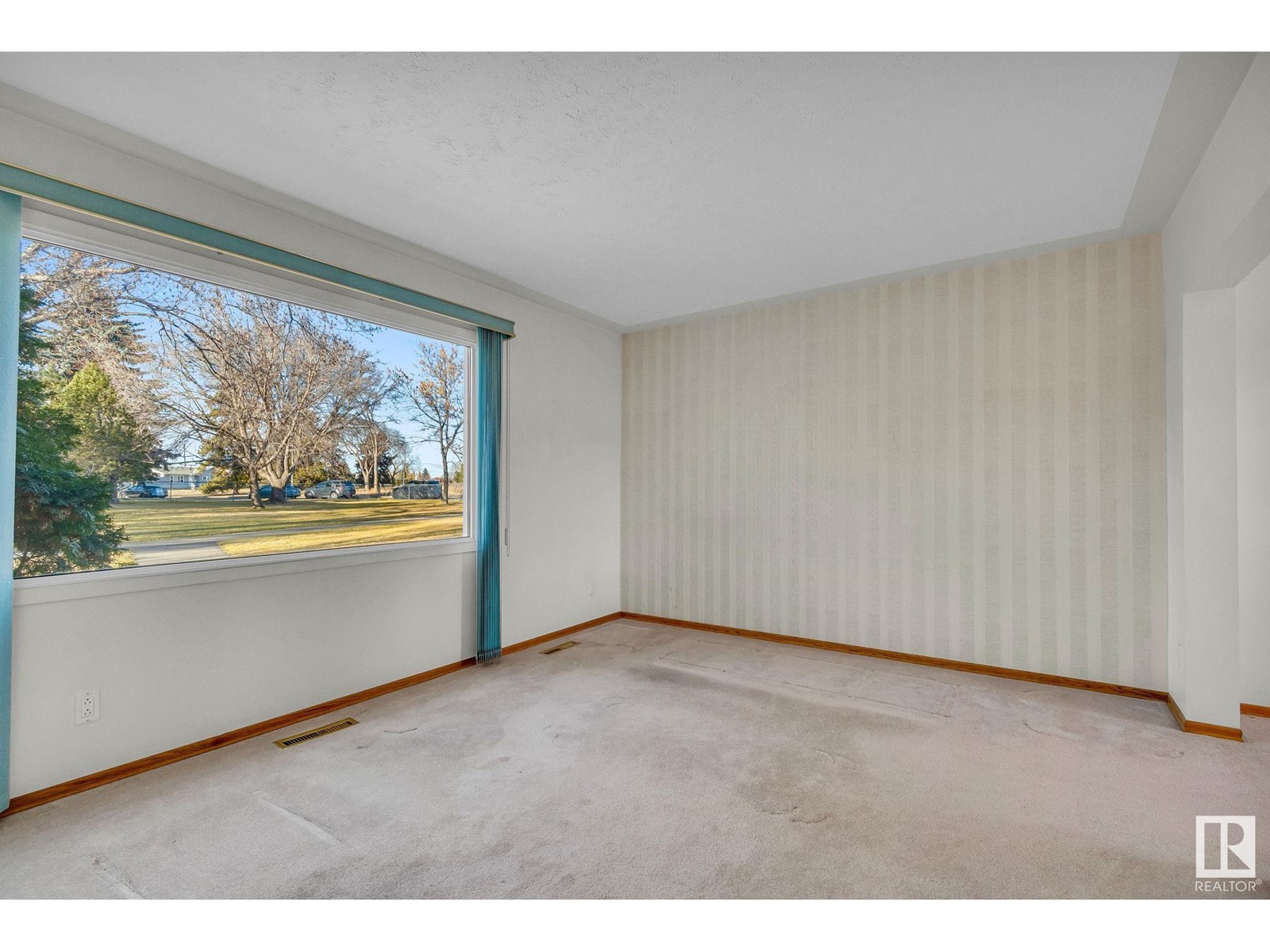 13335 89a St Nw, Edmonton, Alberta  T5E 3L2 - Photo 4 - E4413686