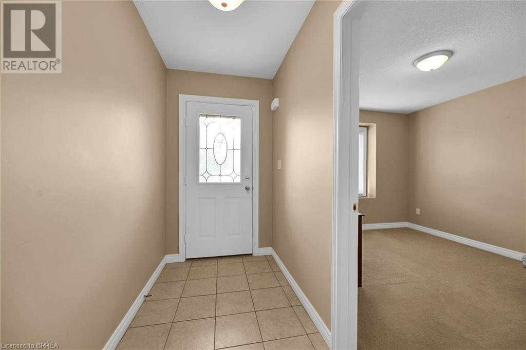 385 Park Road N Unit# 15, Brantford, Ontario  N3R 0A1 - Photo 3 - 40648231