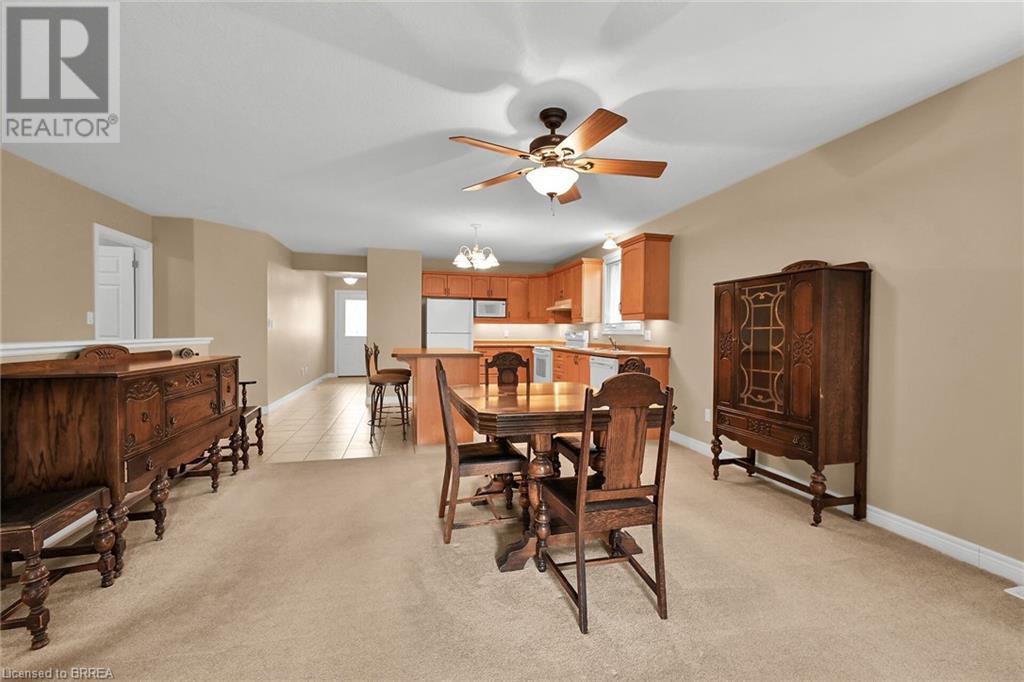 385 Park Road N Unit# 15, Brantford, Ontario  N3R 0A1 - Photo 11 - 40648231