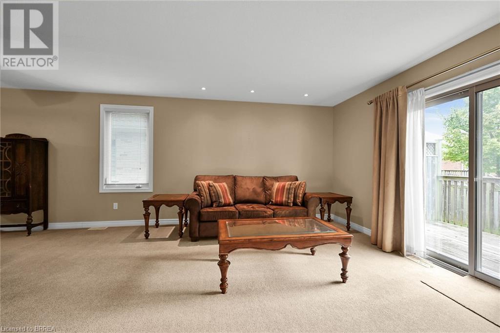 385 Park Road N Unit# 15, Brantford, Ontario  N3R 0A1 - Photo 18 - 40648231