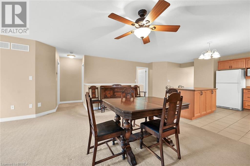 385 Park Road N Unit# 15, Brantford, Ontario  N3R 0A1 - Photo 10 - 40648231