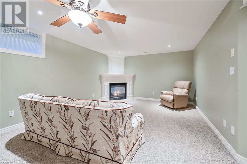 385 Park Road N Unit# 15, Brantford, Ontario  N3R 0A1 - Photo 28 - 40648231