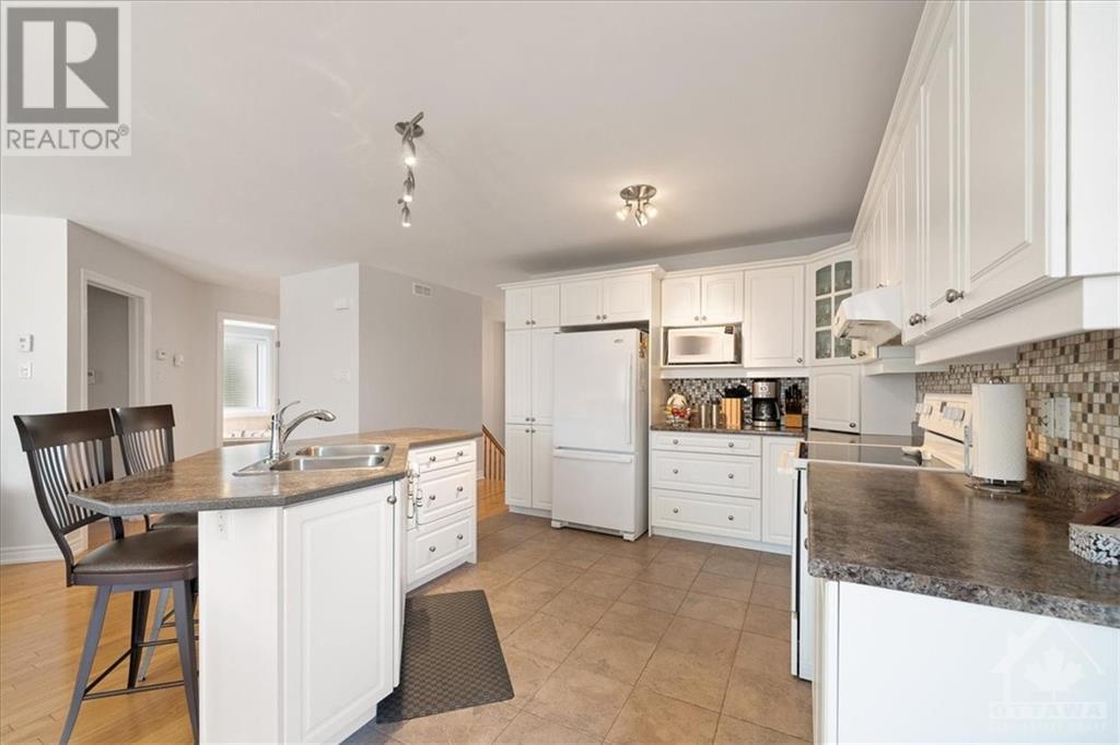 1606 Sebastien Crescent, Clarence-Rockland, Ontario  K4K 1V9 - Photo 4 - X10425643