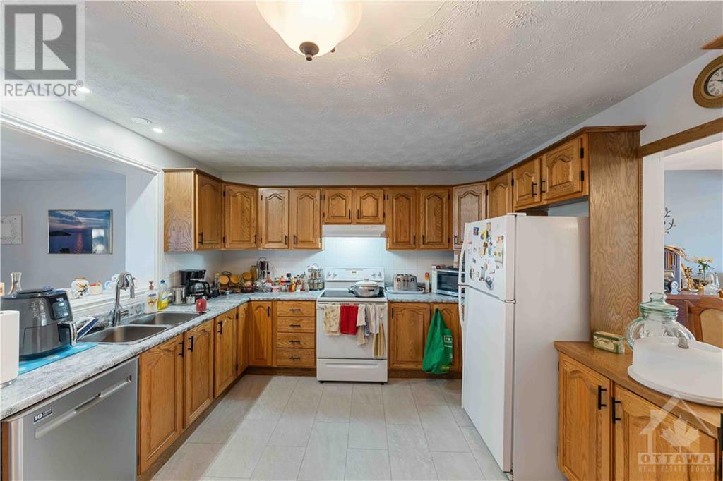 732 Morin StreetOttawa, Ontario  K1K 3G9 - Photo 6 - X10425804