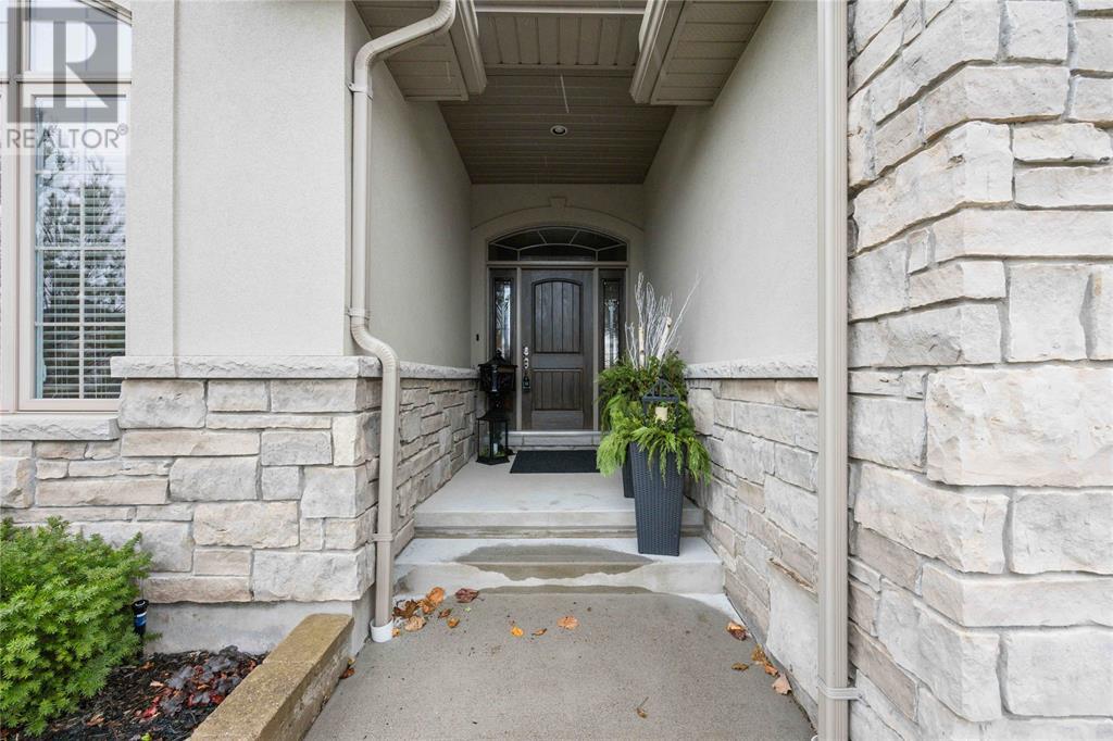 1078 Mike Weir Drive, Sarnia, Ontario  N0N 1C0 - Photo 5 - 24027662