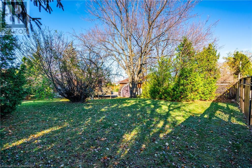 9 Thomson Court, Hamilton, Ontario  L8V 3C1 - Photo 35 - 40677021