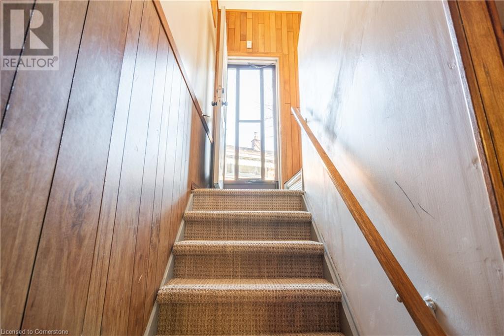 9 Thomson Court, Hamilton, Ontario  L8V 3C1 - Photo 23 - 40677021